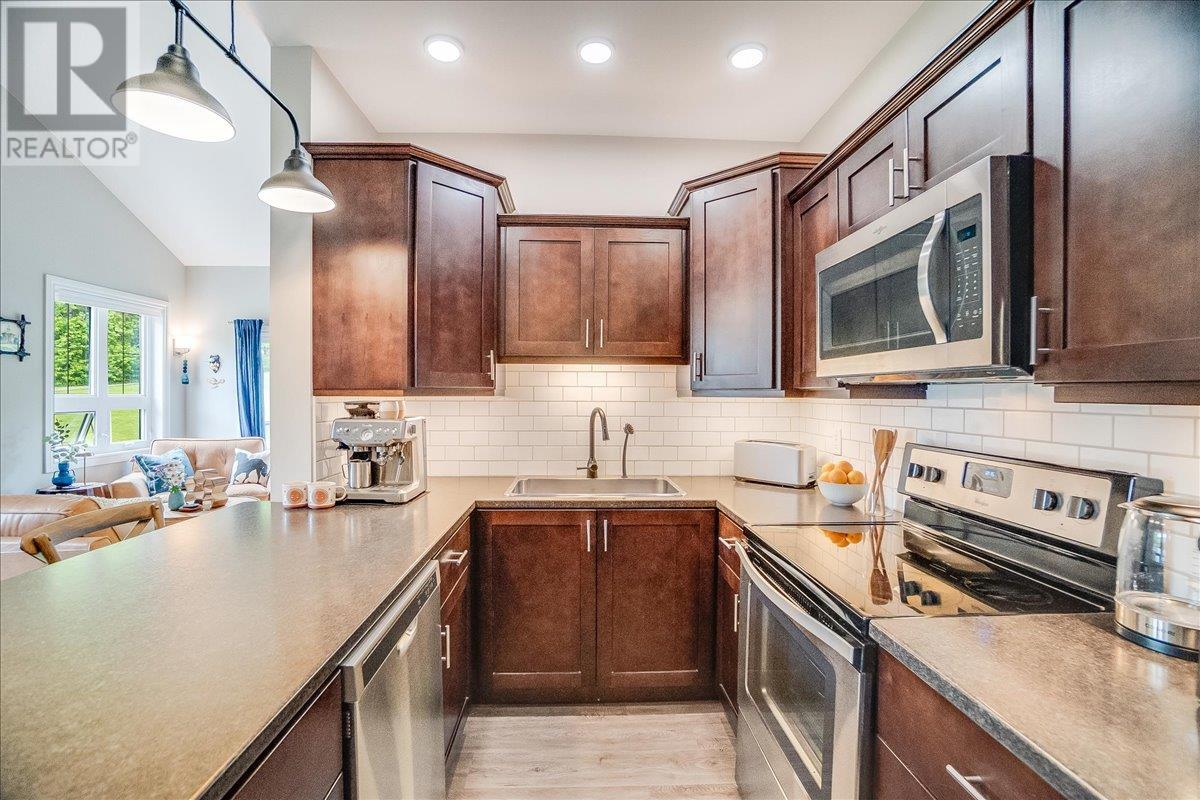 2000 Choquette Avenue Unit# 207, Nelson, British Columbia  V1L 7E4 - Photo 15 - 10348324