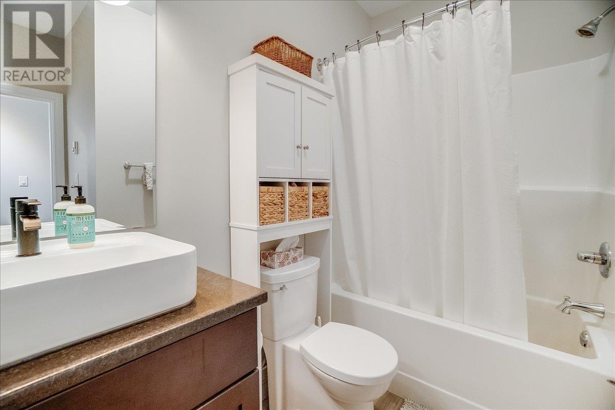 2000 Choquette Avenue Unit# 207, Nelson, British Columbia  V1L 7E4 - Photo 27 - 10348324