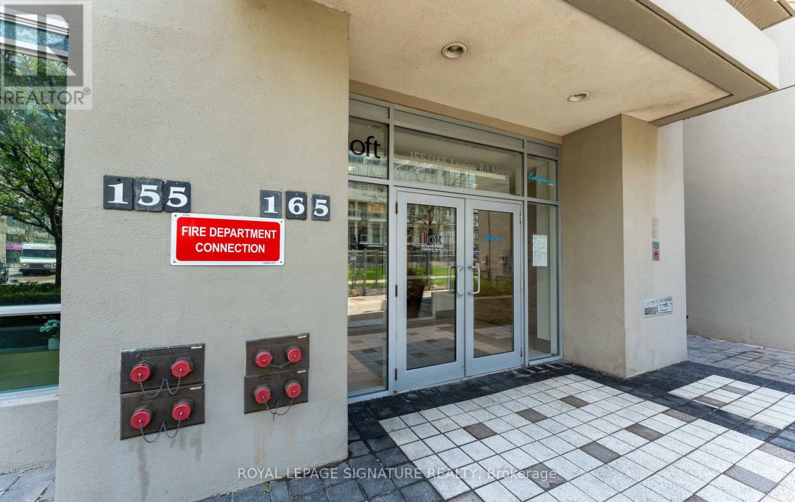 2122 - 165 Legion Road, Toronto, Ontario  M8Y 0B3 - Photo 2 - W12158445