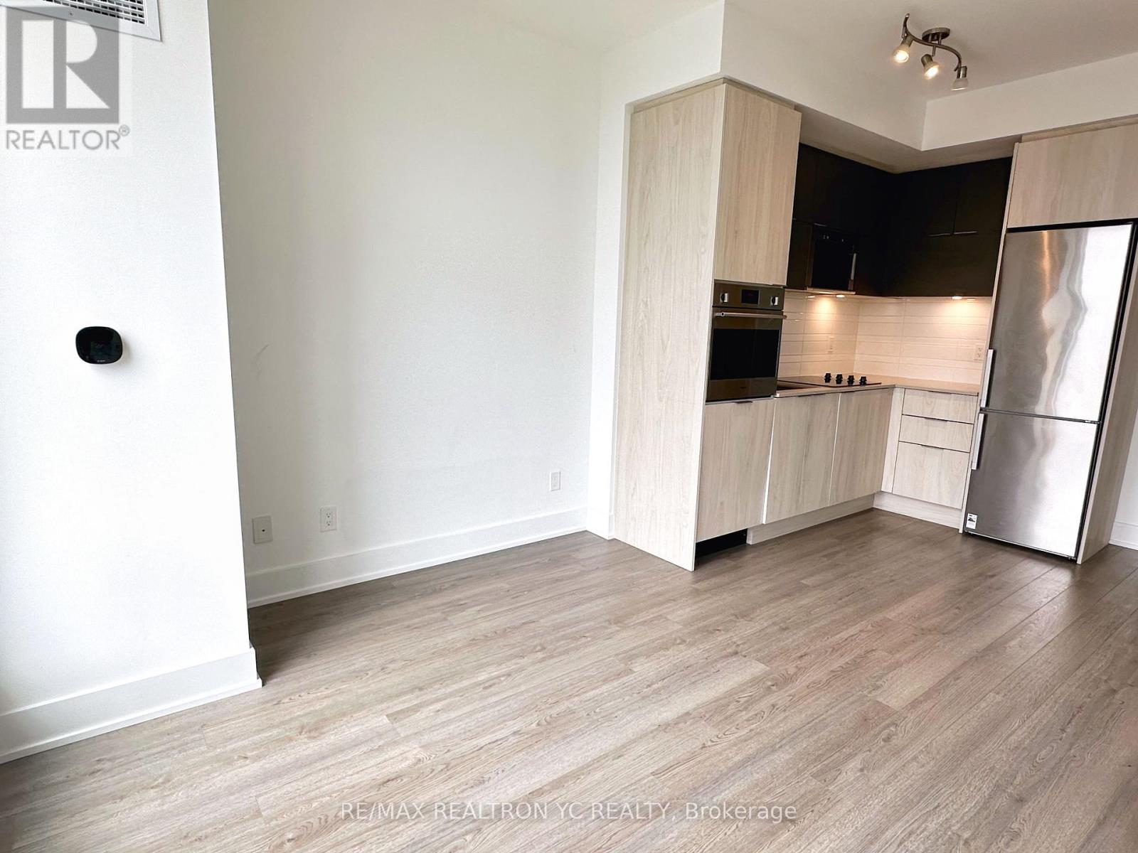 425 - 1 Belsize Drive, Toronto, Ontario  M4S 0B9 - Photo 2 - C12160794