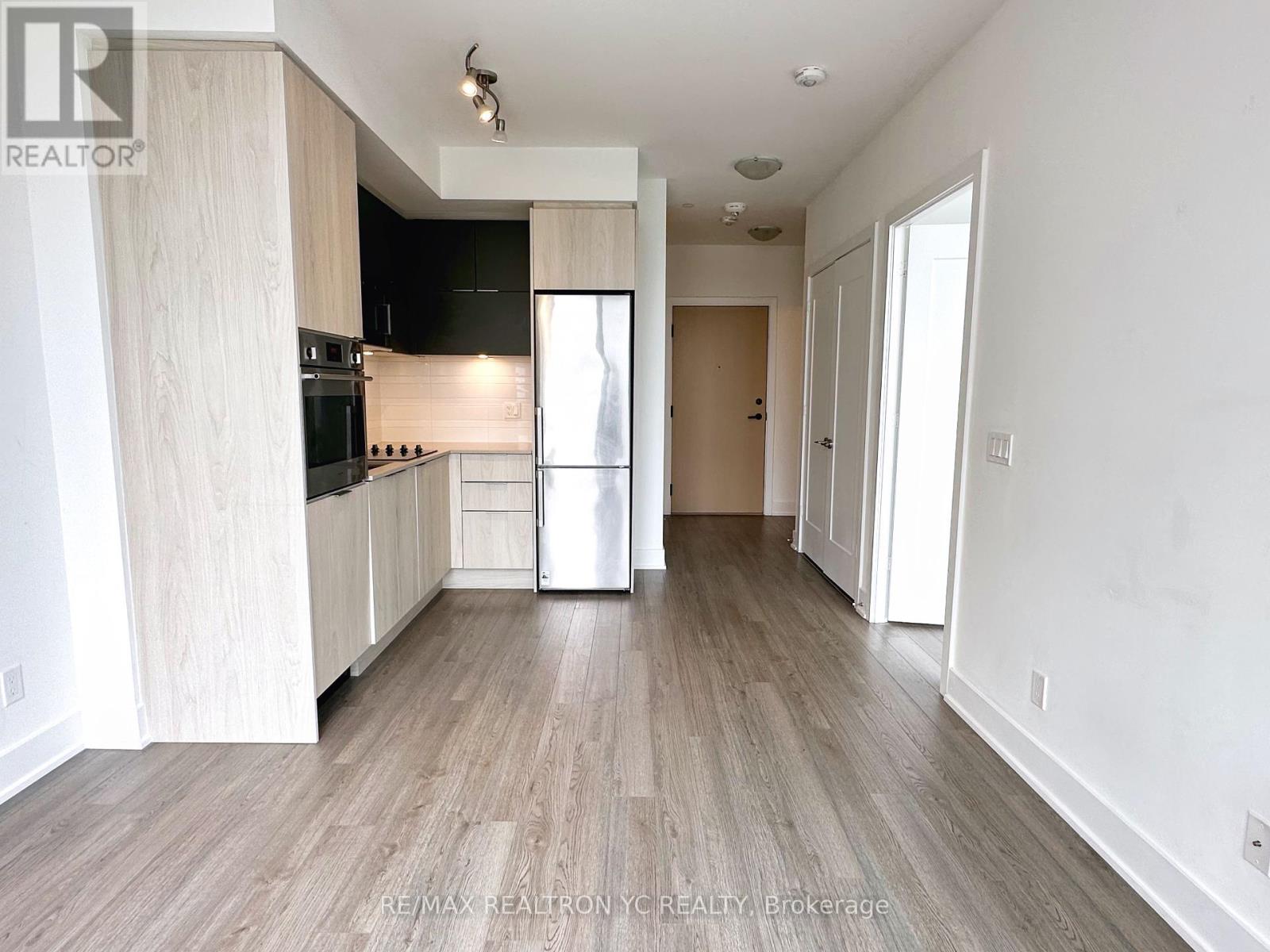 425 - 1 Belsize Drive, Toronto, Ontario  M4S 0B9 - Photo 4 - C12160794