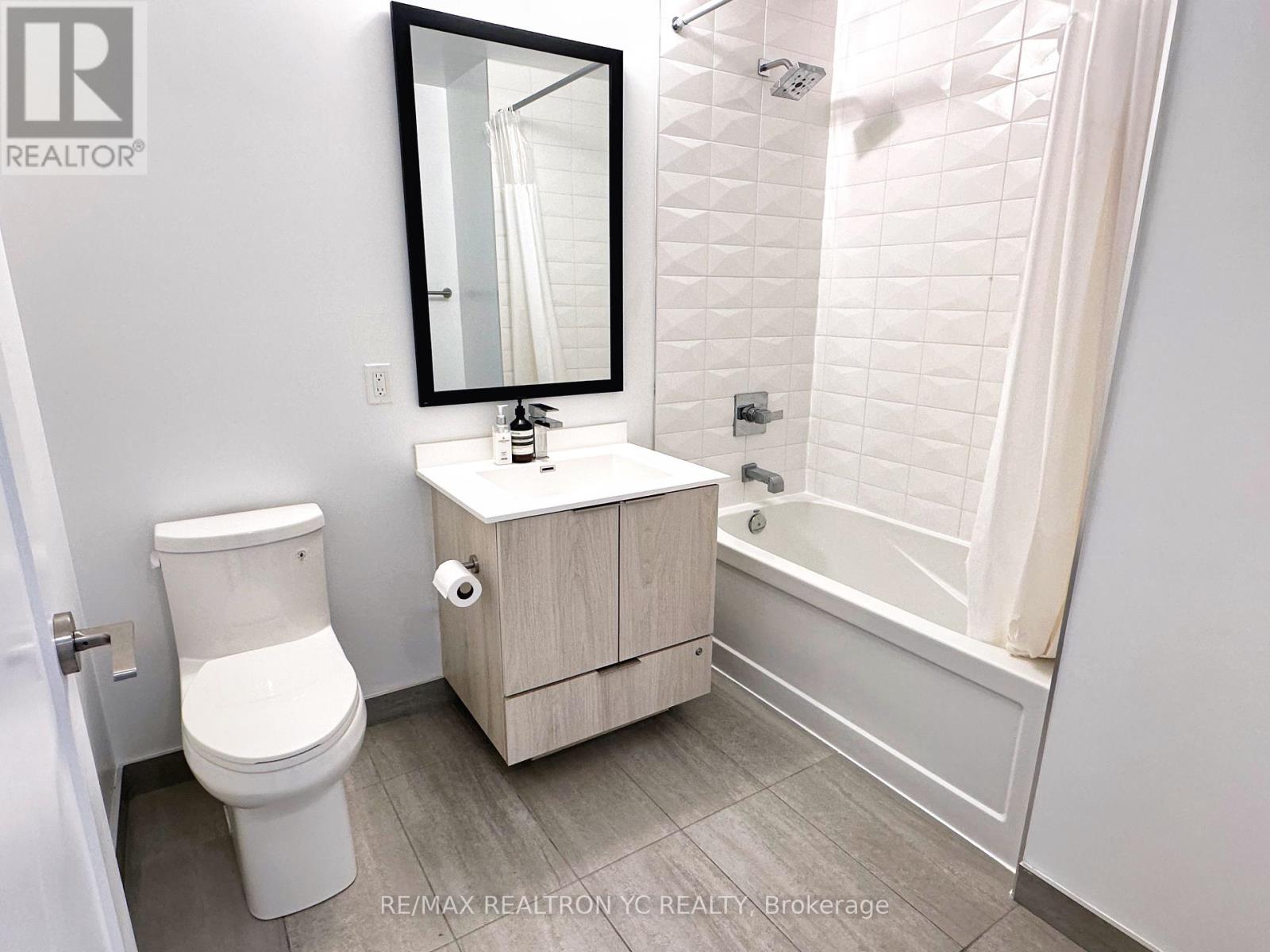 425 - 1 Belsize Drive, Toronto, Ontario  M4S 0B9 - Photo 9 - C12160794