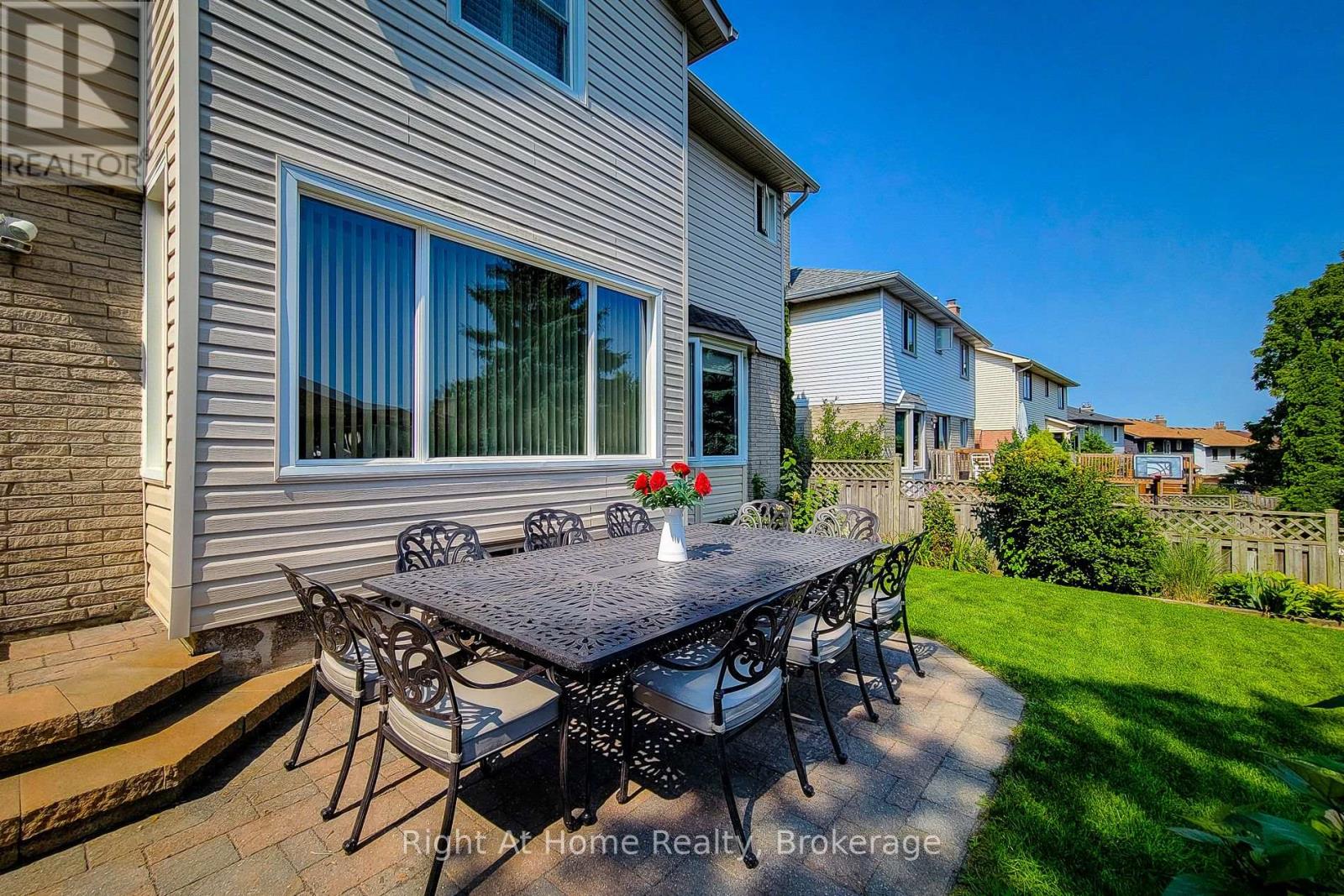 133 Lavender Drive, Hamilton, Ontario  L9K 1B6 - Photo 7 - X12162216