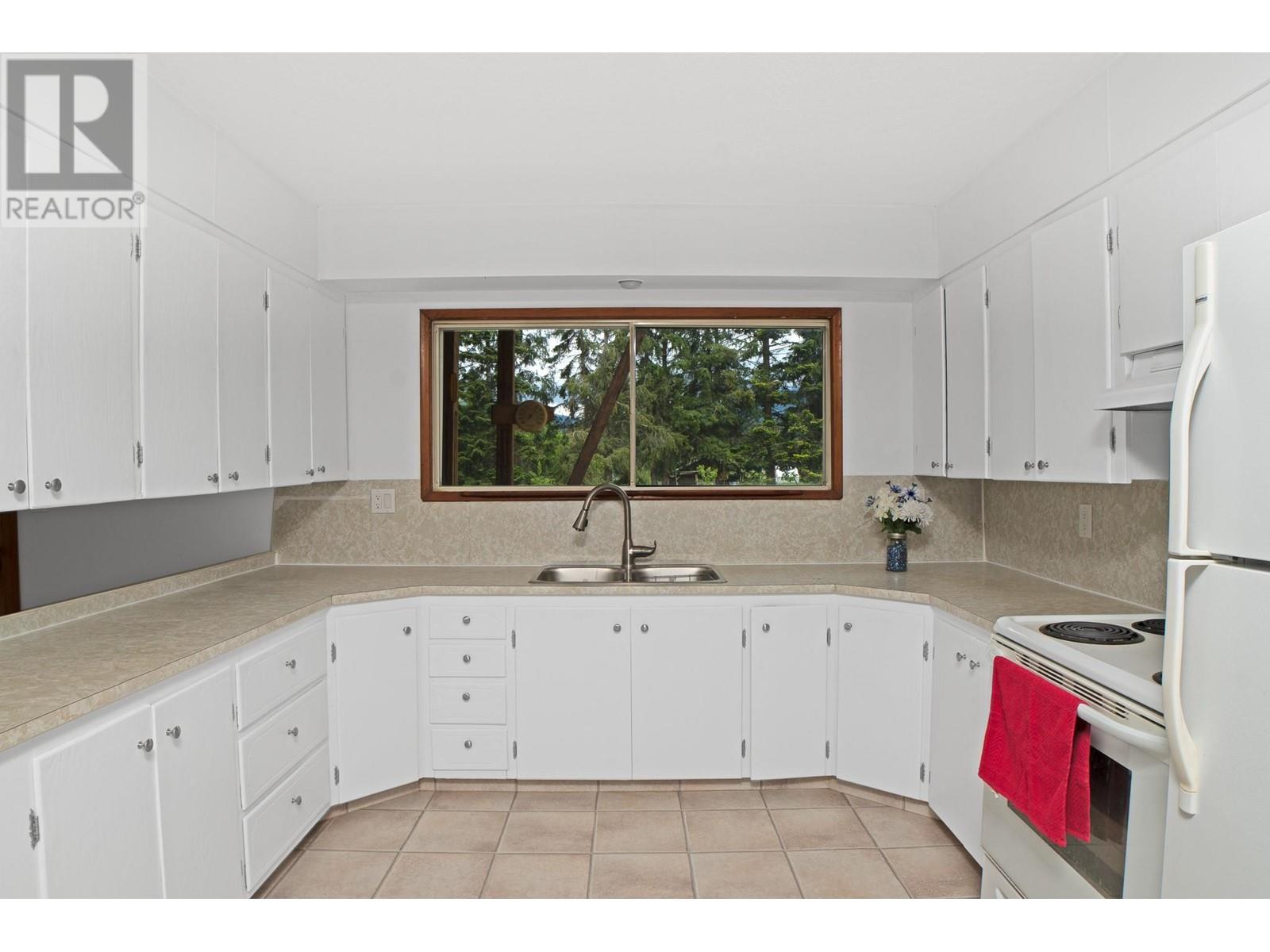 Property at 4670 CANYON LISTER Road image 4