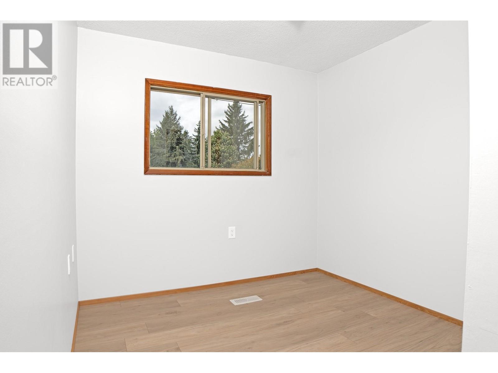 4670 Canyon Lister Road, Canyon, British Columbia  V0B 1C0 - Photo 16 - 10348505