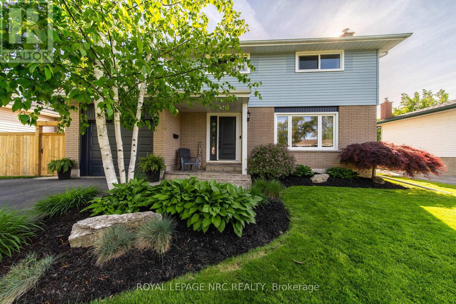 8599 Furlong Avenue, Niagara Falls, Ontario  L2G 6W9 - Photo 1 - X12076966