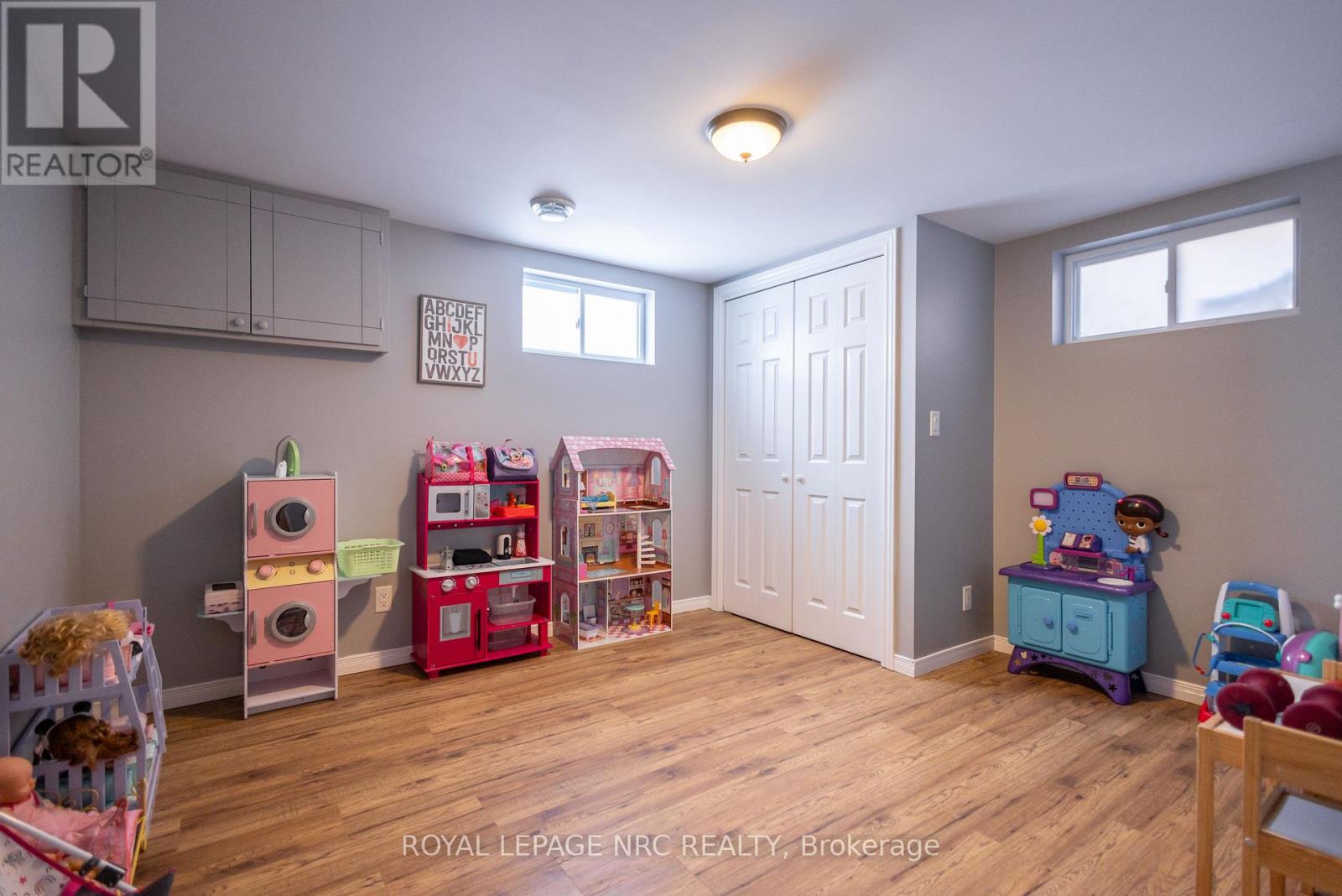 8599 Furlong Avenue, Niagara Falls, Ontario  L2G 6W9 - Photo 15 - X12076966