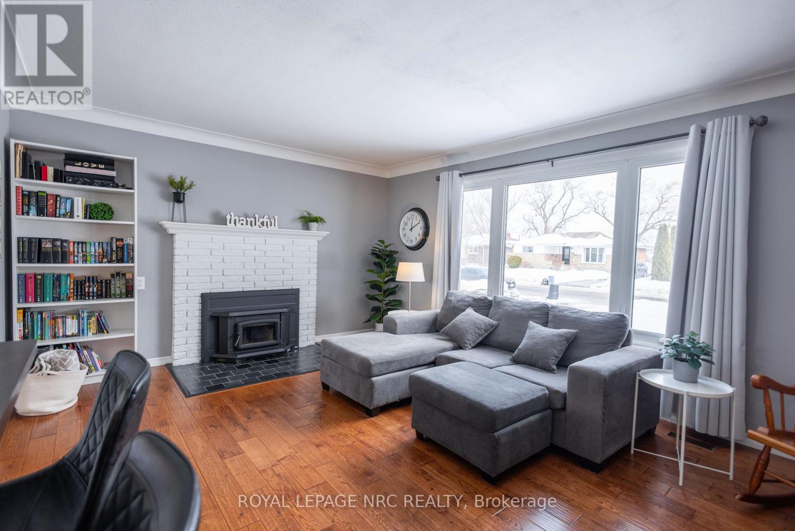8599 Furlong Avenue, Niagara Falls, Ontario  L2G 6W9 - Photo 5 - X12076966