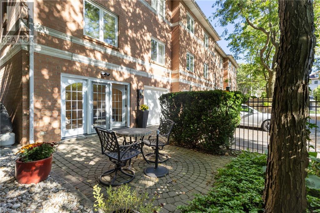 126 Brant Street, Oakville, Ontario  L6K 3X6 - Photo 35 - 40730228