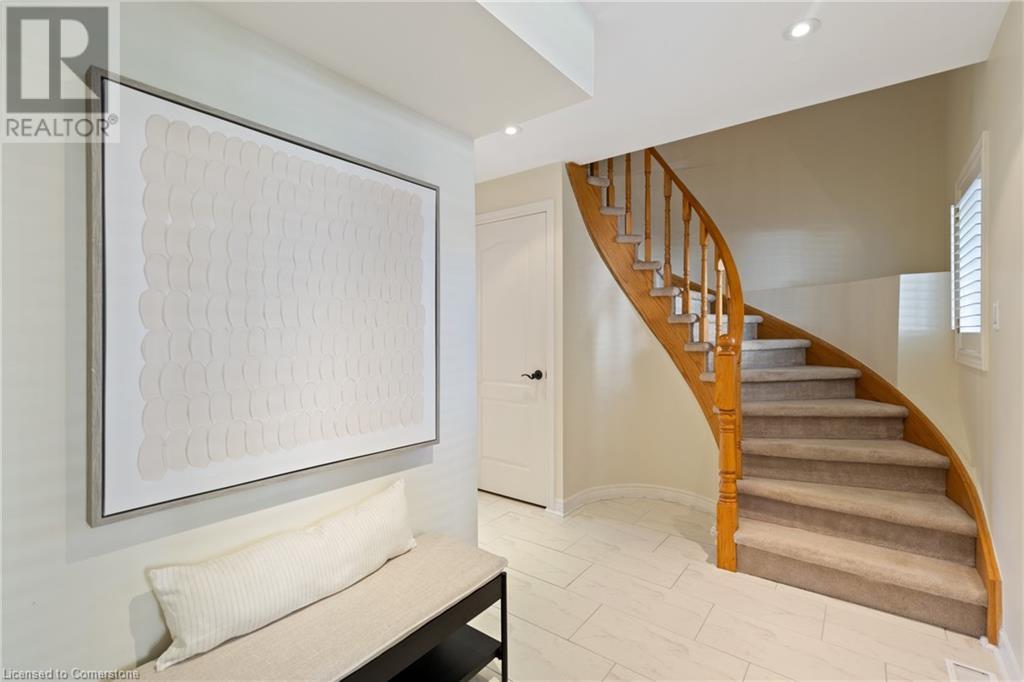 126 Brant Street, Oakville, Ontario  L6K 3X6 - Photo 4 - 40730228