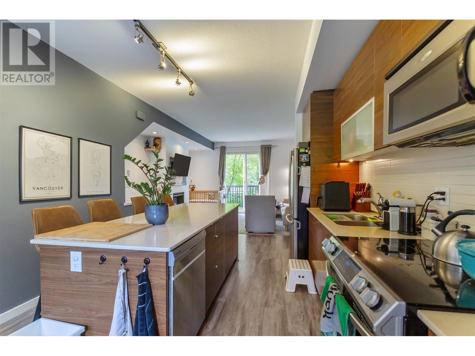 40 101 Fraser Street, Port Moody, British Columbia  V3H 0C6 - Photo 2 - R3005176
