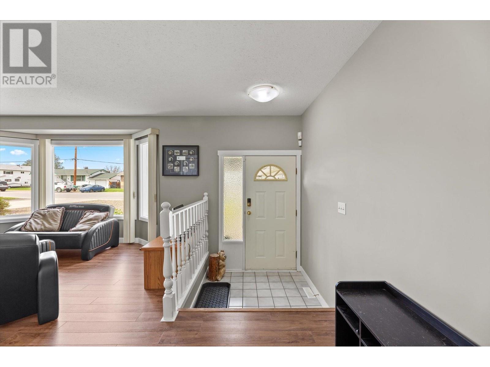 Property at 311 Molnar Road image 5