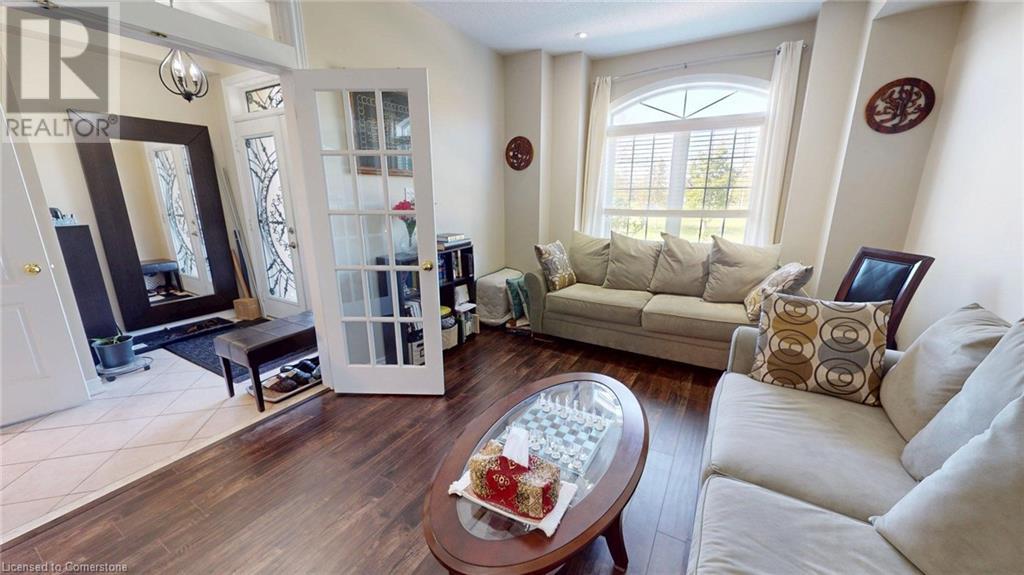 206 Springstead Avenue, Stoney Creek, Ontario  L8E 6E8 - Photo 3 - 40728312