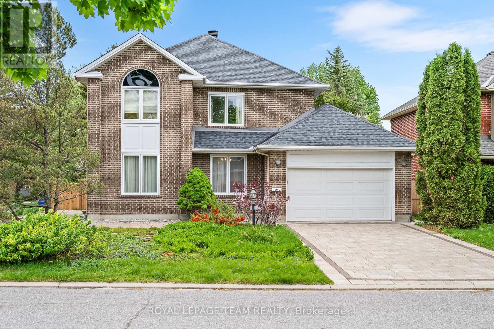 17 CONDIE STREET, ottawa, Ontario