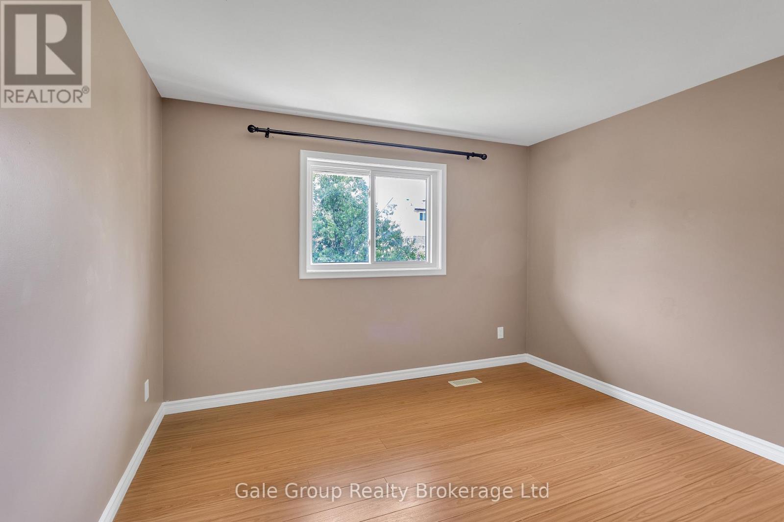 1012 B Nesbitt Crescent S, Woodstock, Ontario  N4S 7P1 - Photo 21 - X12006891