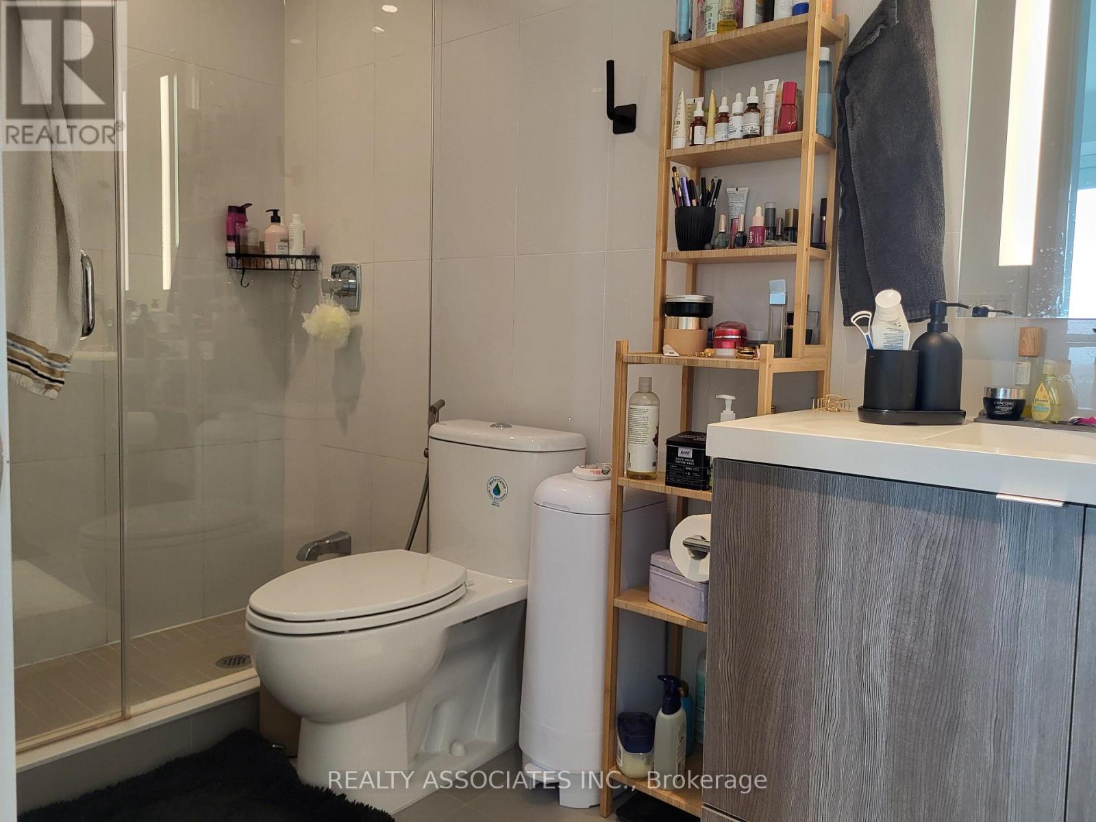 2817 - 585 Bloor E Street E, Toronto, Ontario  M4W 0B3 - Photo 6 - C12158022