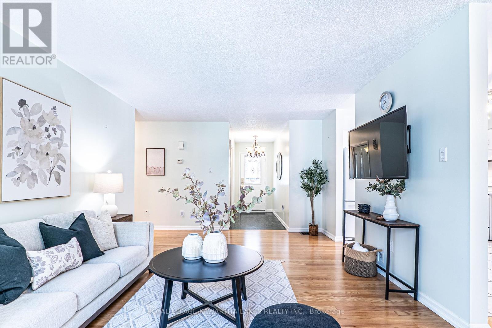 83 Lori Boulevard, Kawartha Lakes, Ontario  K9V 6V7 - Photo 19 - X12147974