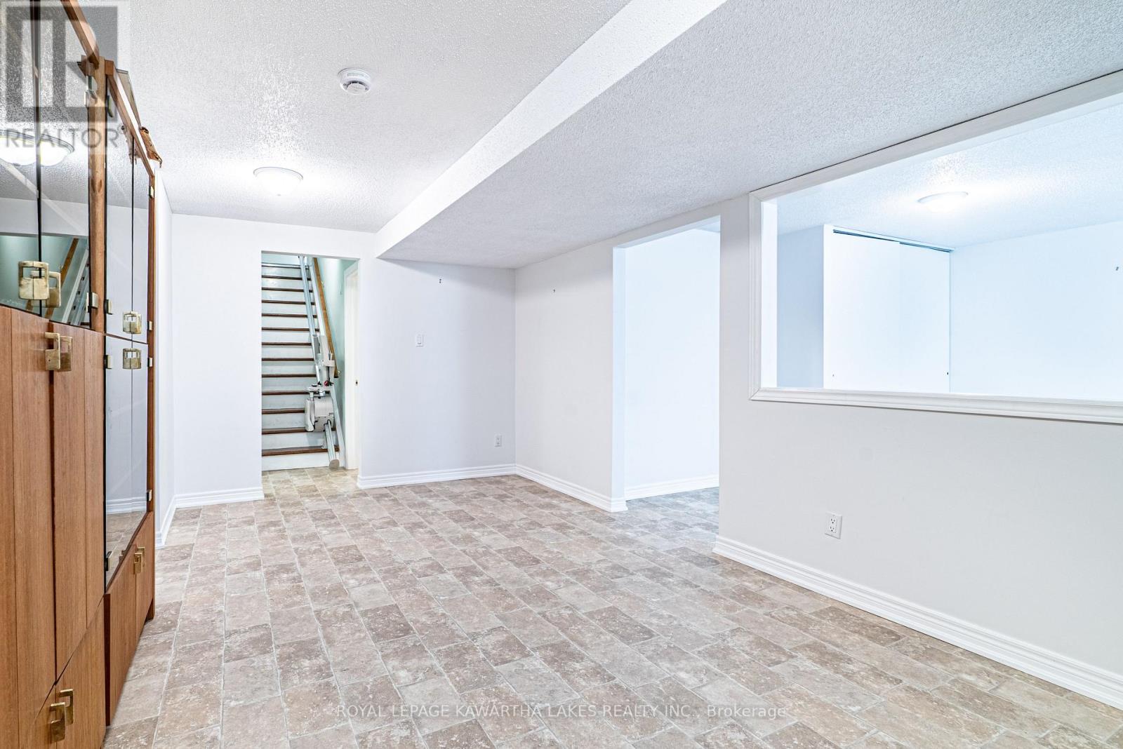 83 Lori Boulevard, Kawartha Lakes, Ontario  K9V 6V7 - Photo 24 - X12147974