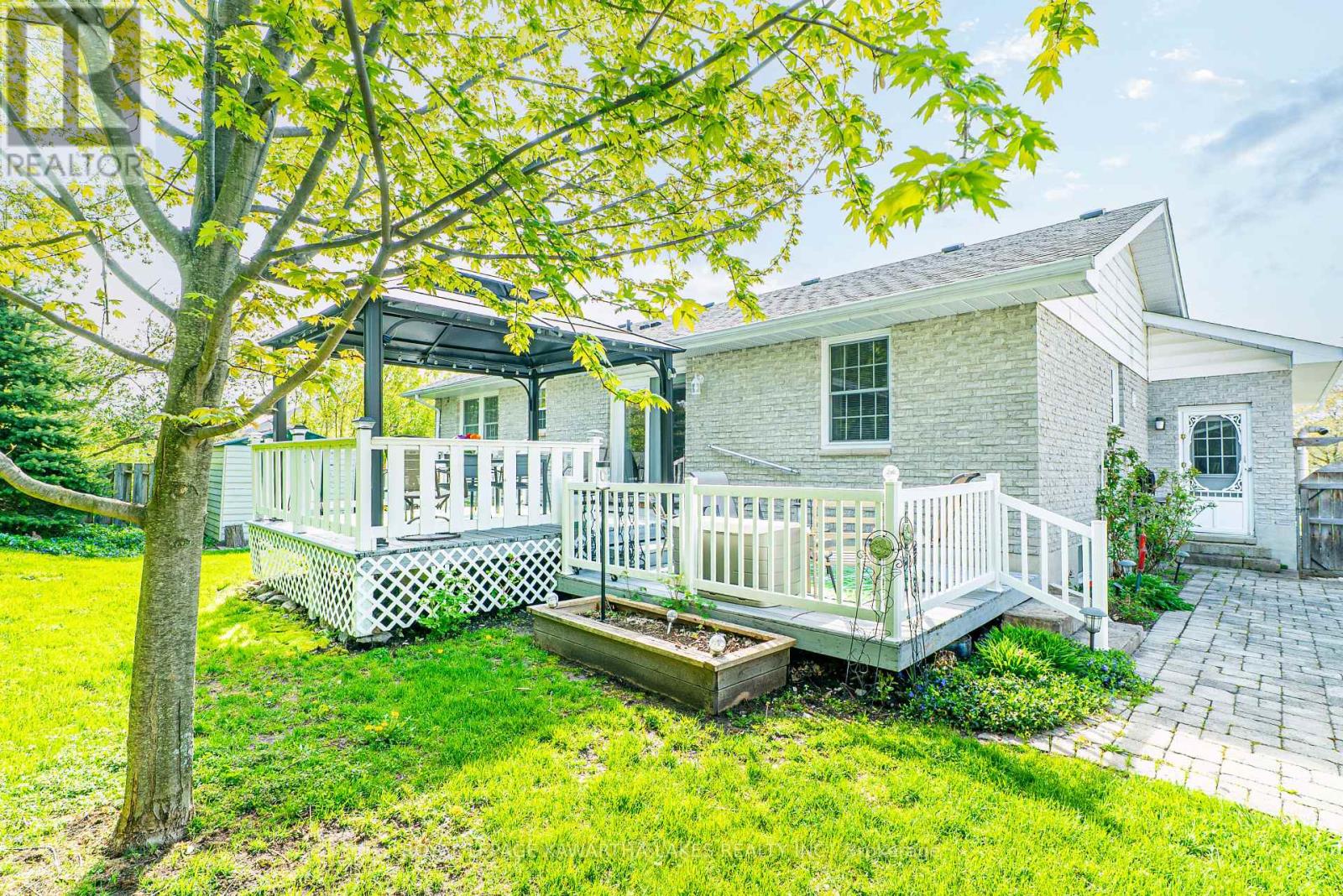 83 Lori Boulevard, Kawartha Lakes, Ontario  K9V 6V7 - Photo 36 - X12147974