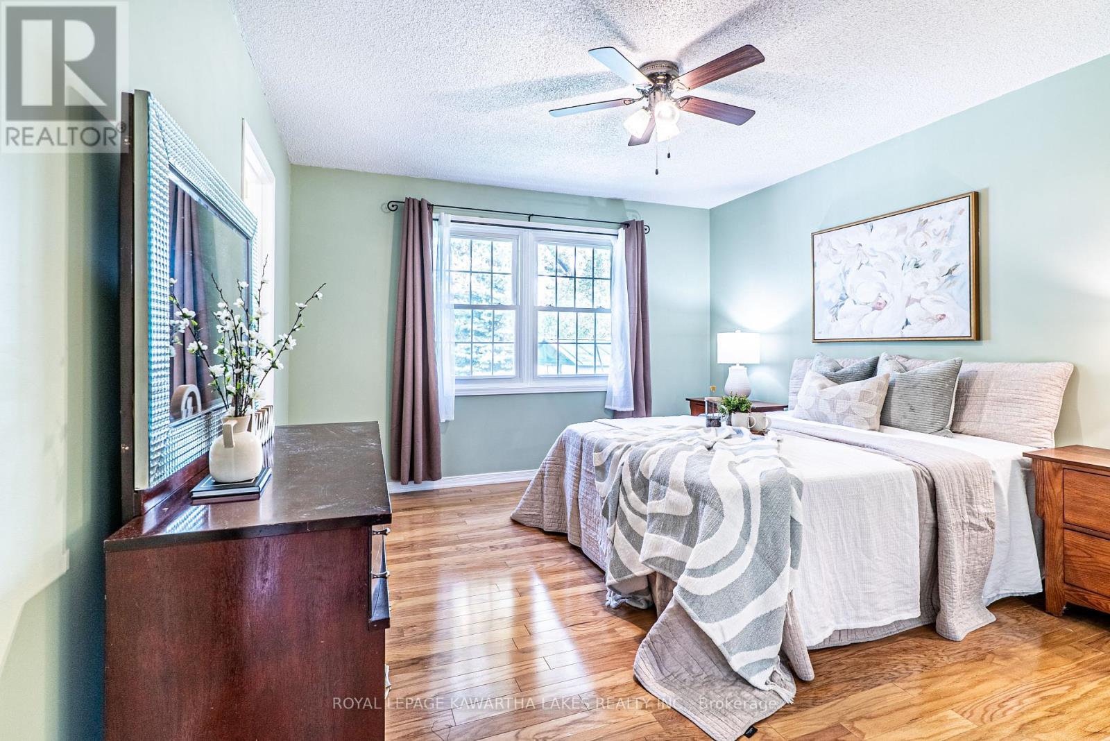 83 Lori Boulevard, Kawartha Lakes, Ontario  K9V 6V7 - Photo 8 - X12147974