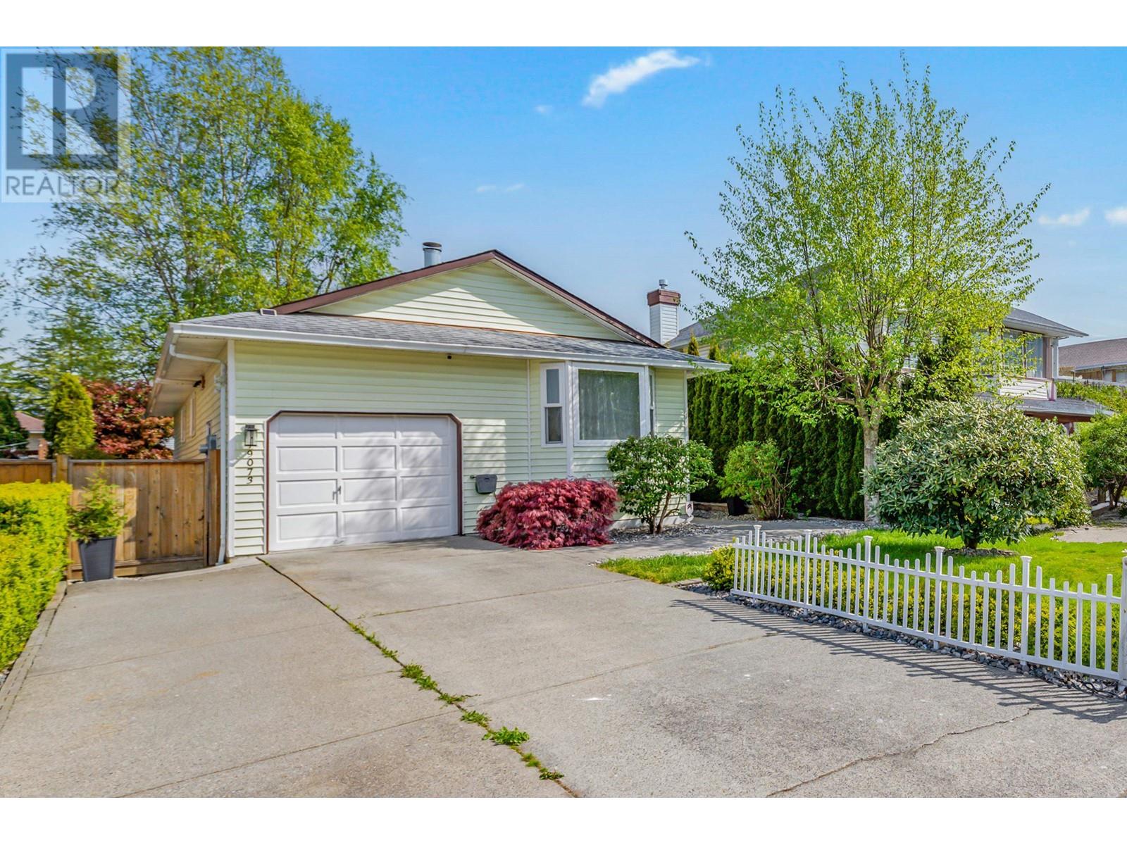 19073 117A AVENUE, Pitt Meadows, British Columbia