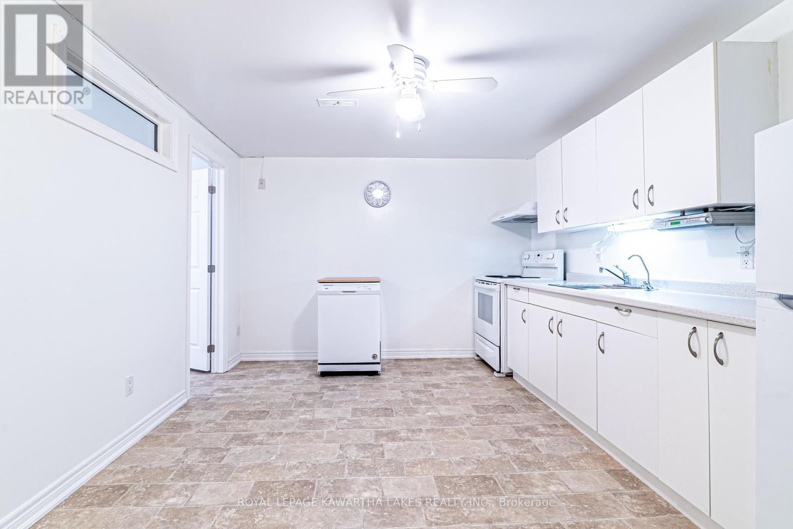 83 Lori Boulevard, Kawartha Lakes, Ontario  K9V 6V7 - Photo 27 - X12147974