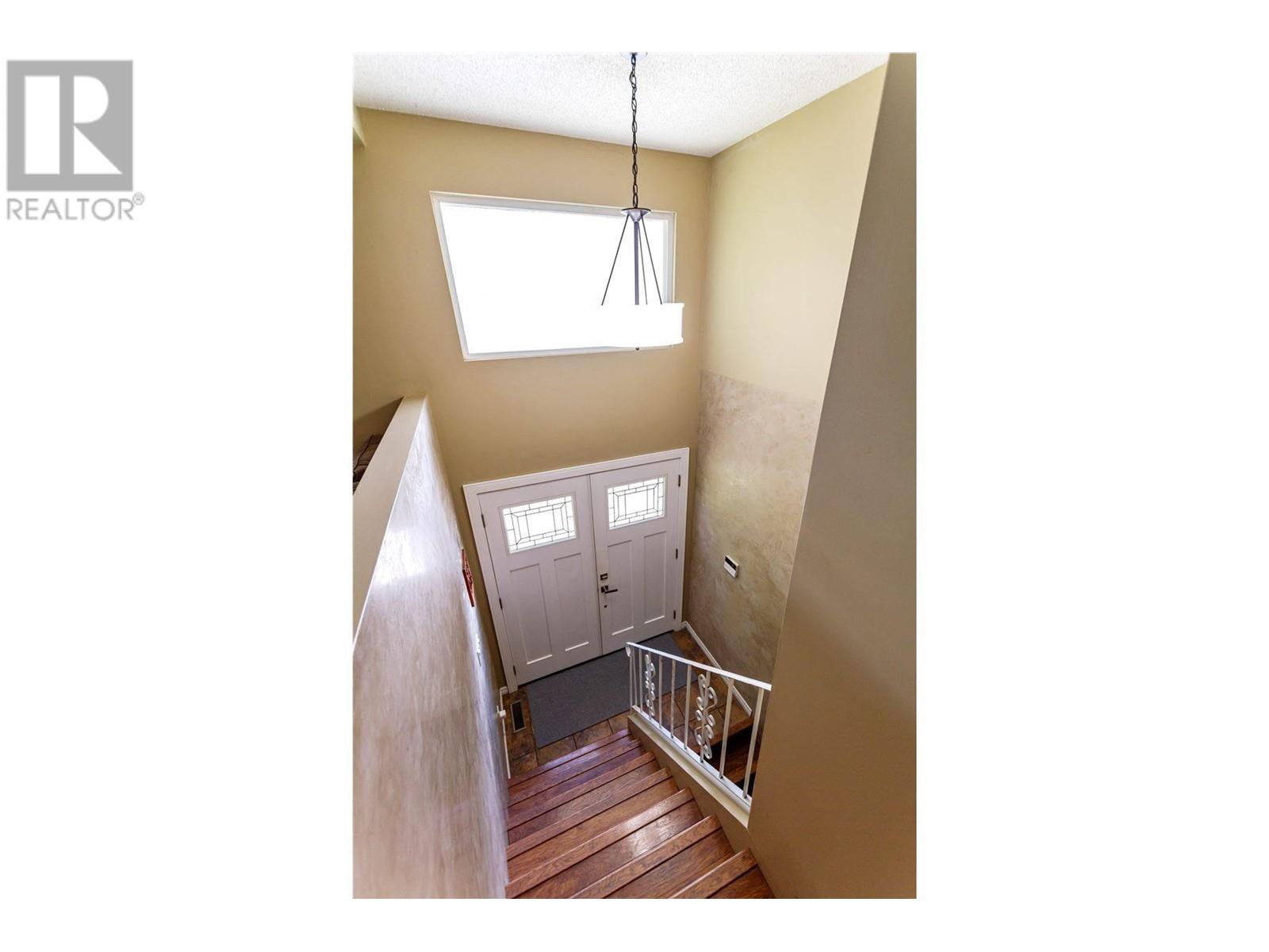 Property at 21059 119 AVENUE image 2