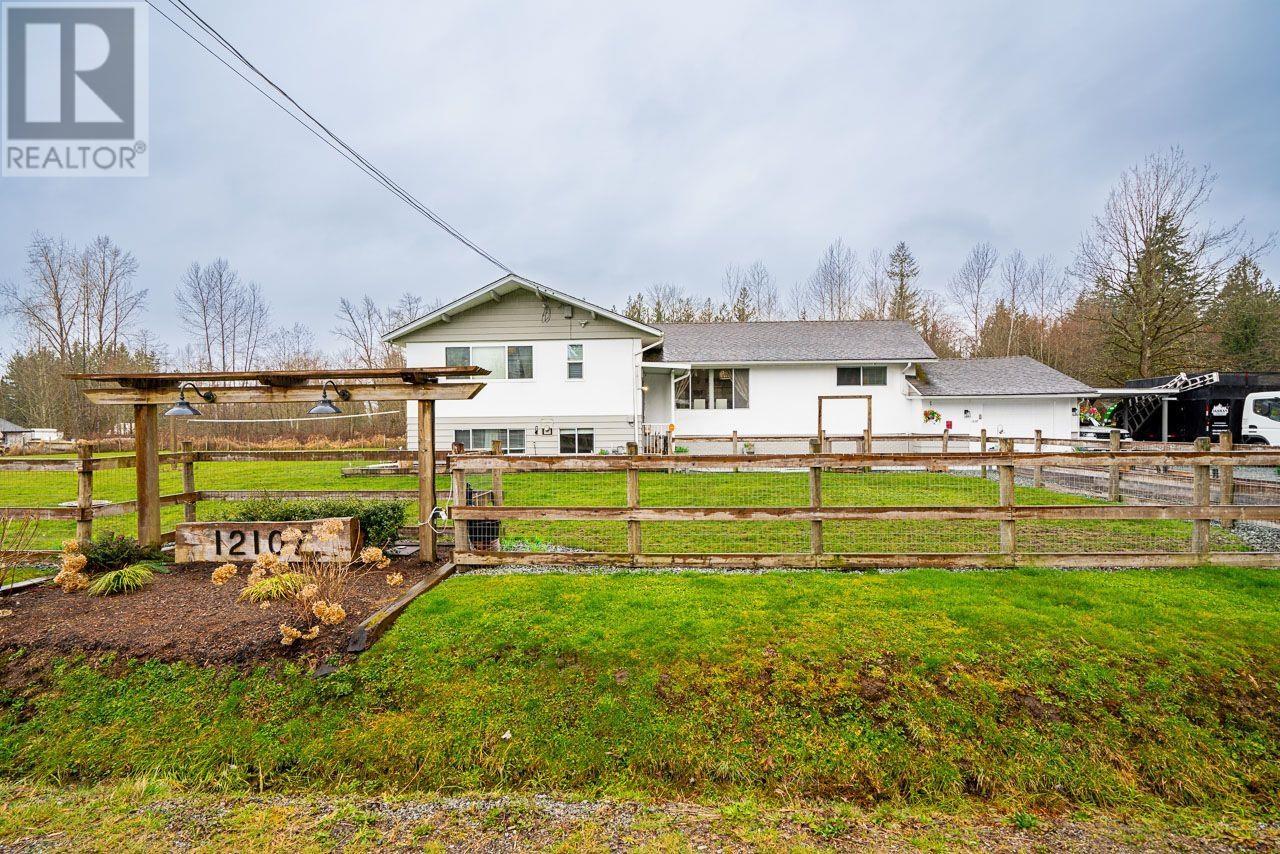 12107 252 Street, Maple Ridge, British Columbia  V4R 1G1 - Photo 3 - R3004788