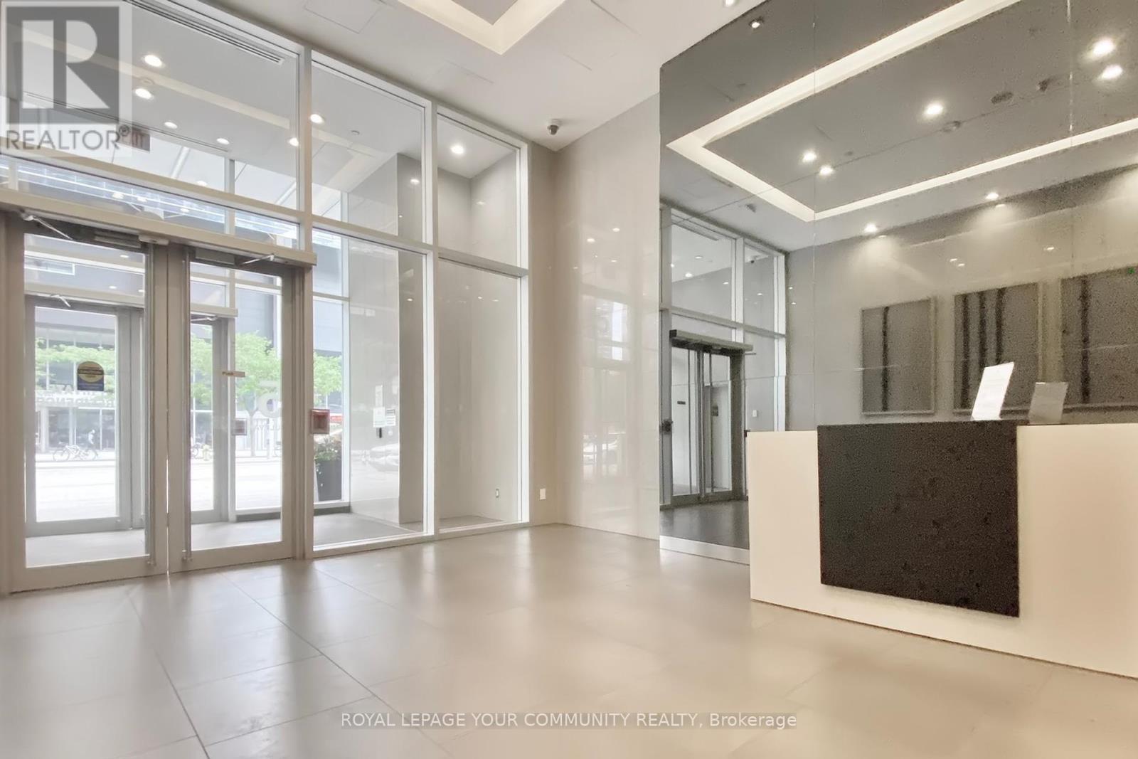 3001 - 55 Bremner Boulevard, Toronto (Waterfront Communities), Ontario  M5J 0A6 - Photo 3 - C12162186