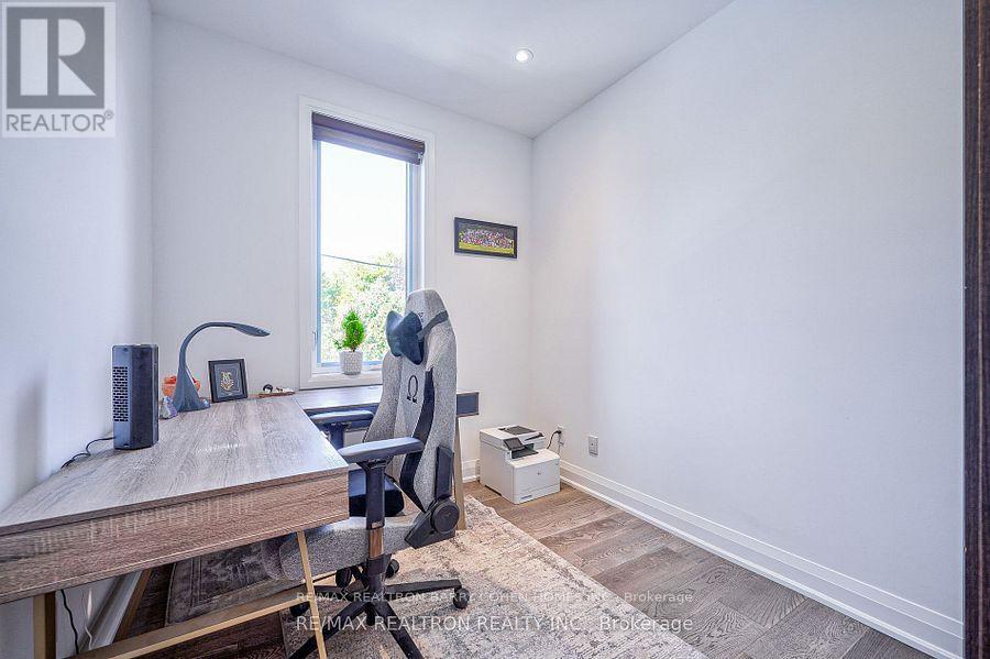 1 - 17 Greenbriar Road, Toronto, Ontario  M2K 0G7 - Photo 27 - C12162283
