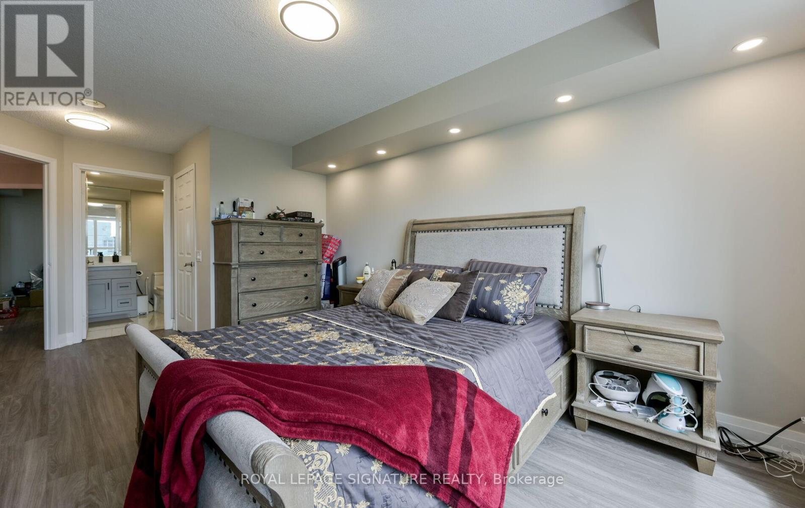 1126 - 25 Kingsbridge Garden Circle, Mississauga, Ontario  L5R 4B1 - Photo 30 - W12158466