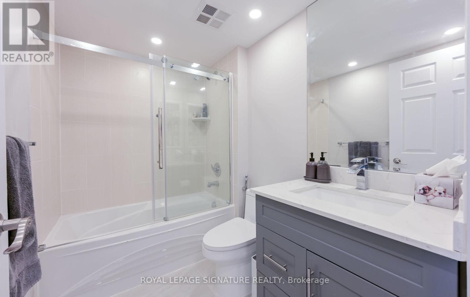 1126 - 25 Kingsbridge Garden Circle, Mississauga, Ontario  L5R 4B1 - Photo 24 - W12158466
