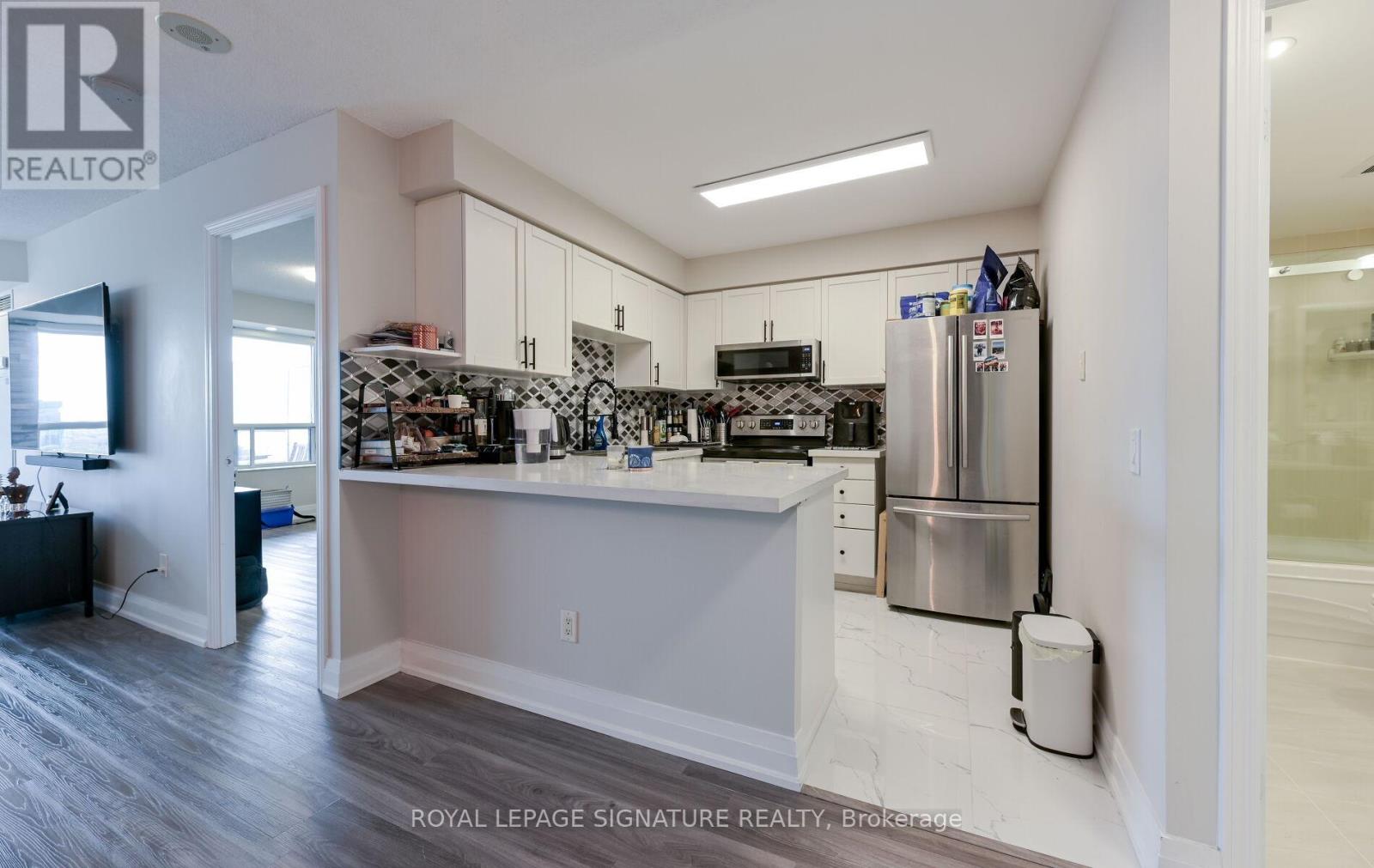 1126 - 25 Kingsbridge Garden Circle, Mississauga, Ontario  L5R 4B1 - Photo 19 - W12158466