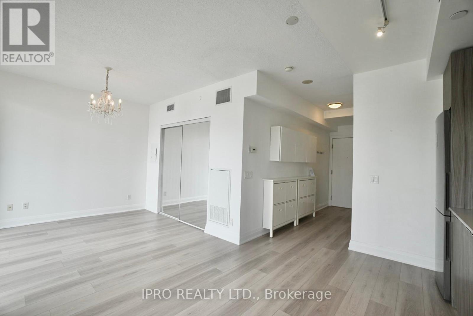 1009 - 56 Annie Craig Drive, Toronto, Ontario  M8V 0C4 - Photo 9 - W12160455