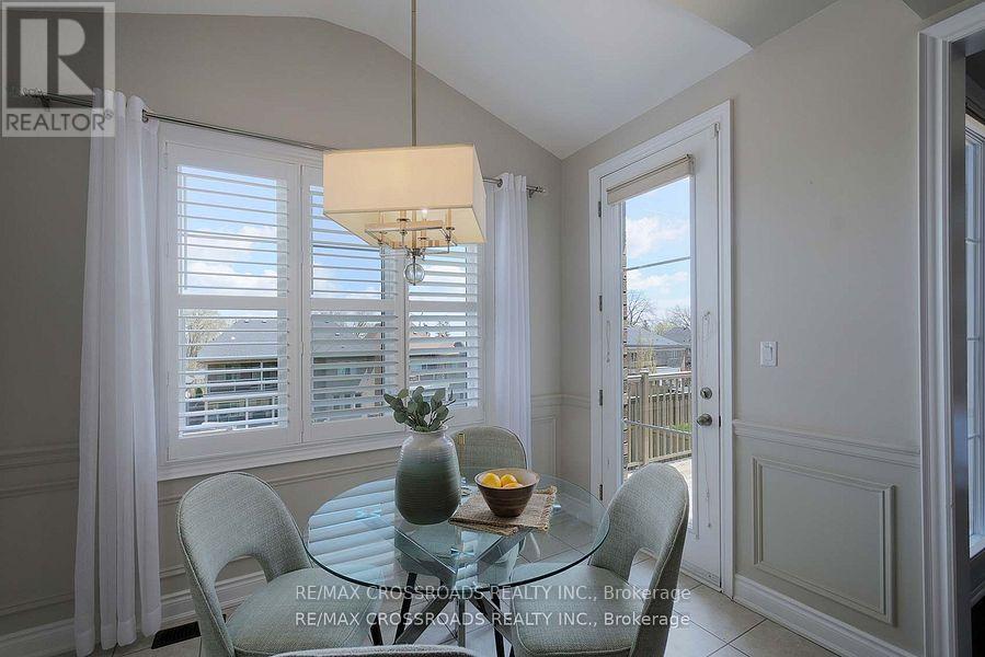 529 Cliffview Road, Pickering (West Shore), Ontario  L1W 0B2 - Photo 14 - E12162140