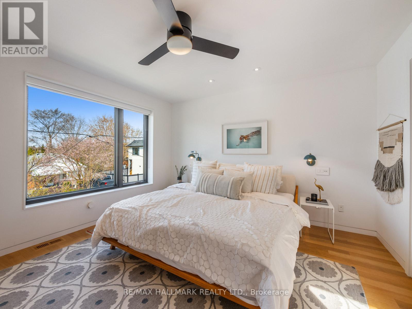 29 Treadway Boulevard, Toronto, Ontario  M4C 3H6 - Photo 20 - E12162170