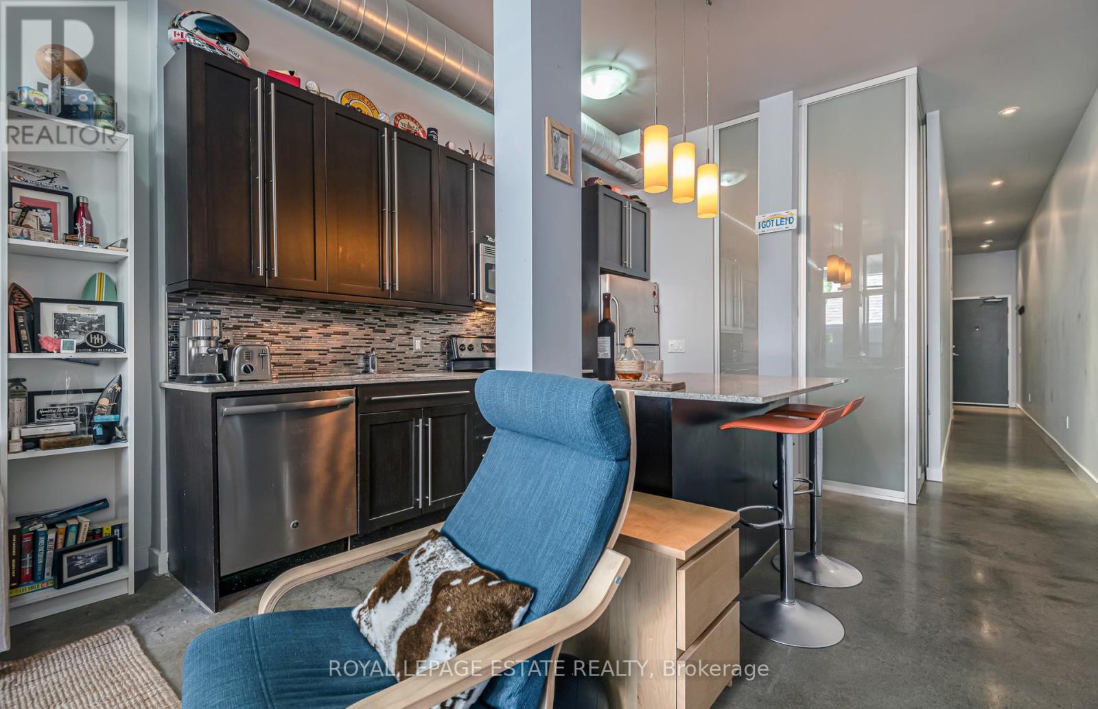 206 - 952 Kingston Road, Toronto, Ontario  M4E 1S7 - Photo 3 - E12162292