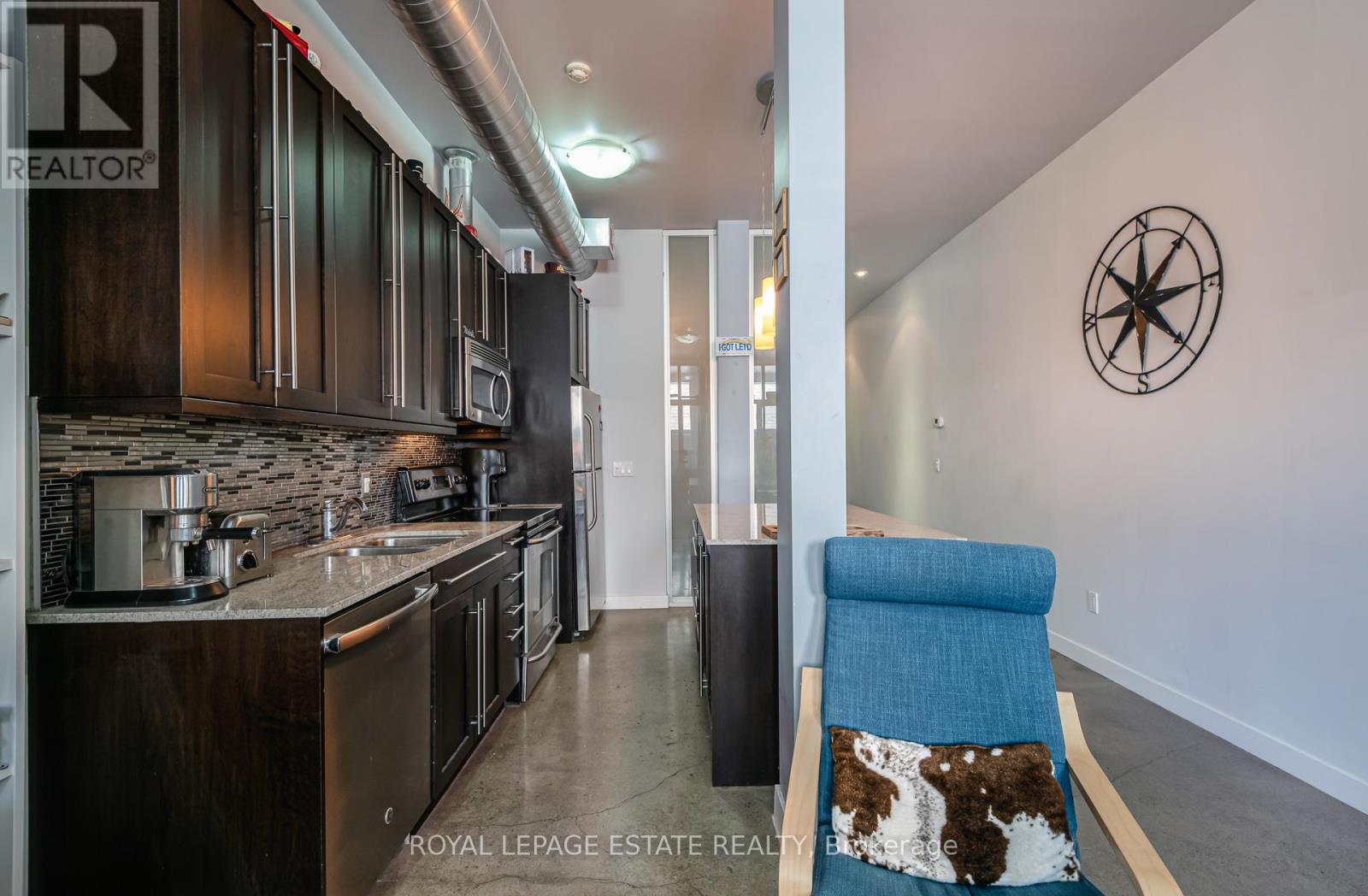 206 - 952 Kingston Road, Toronto, Ontario  M4E 1S7 - Photo 4 - E12162292