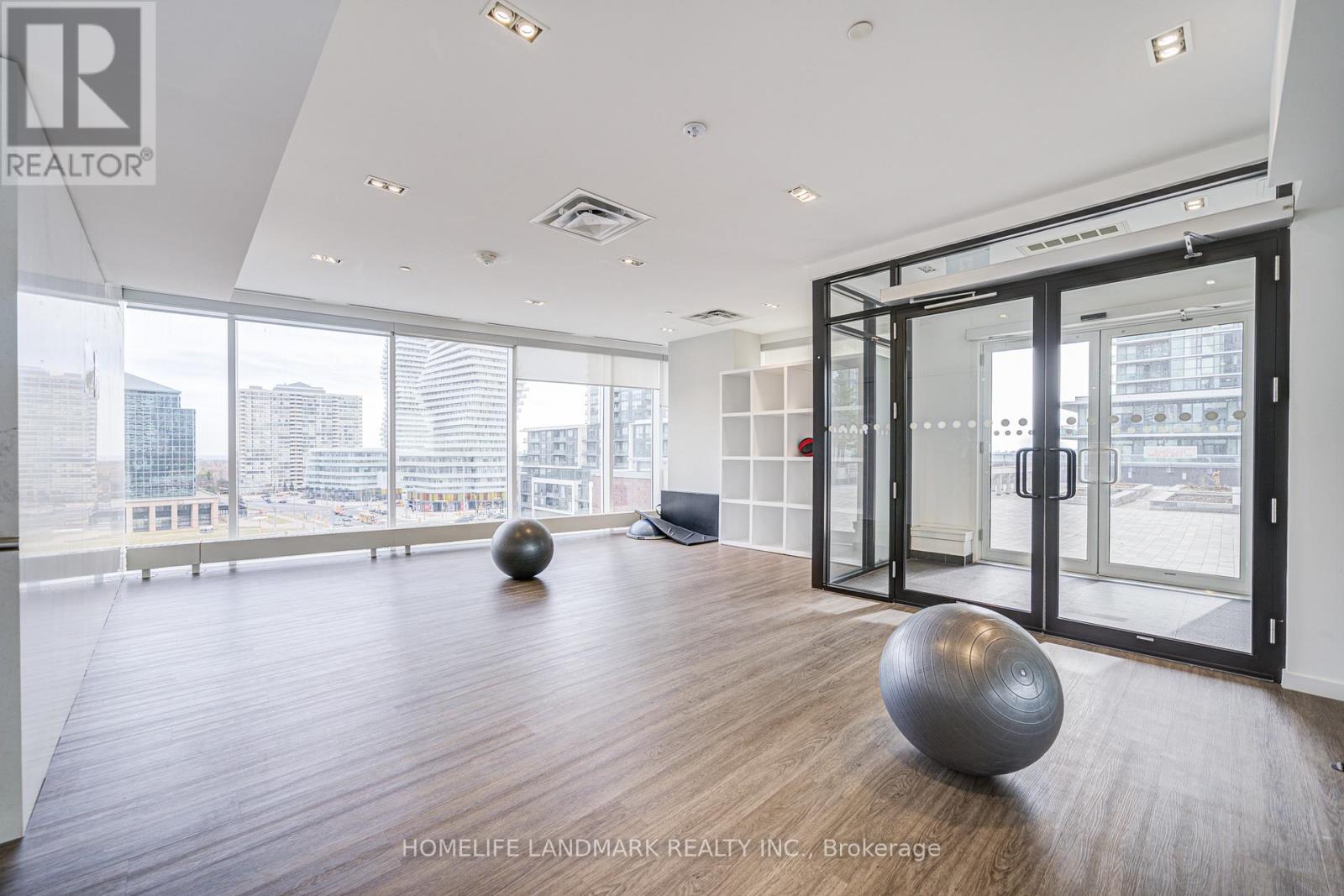 3901 - 4065 Confederation Parkway, Mississauga (City Centre), Ontario  L5B 0L4 - Photo 45 - W12161629