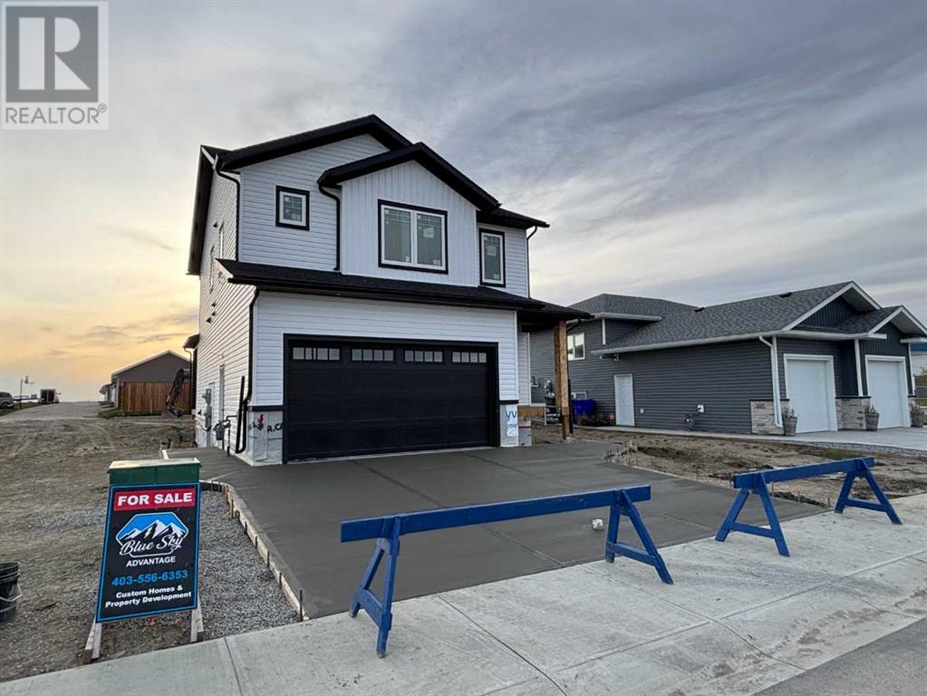 4 Williams Avenue, Olds, Alberta  T4H 0H1 - Photo 1 - A2205966