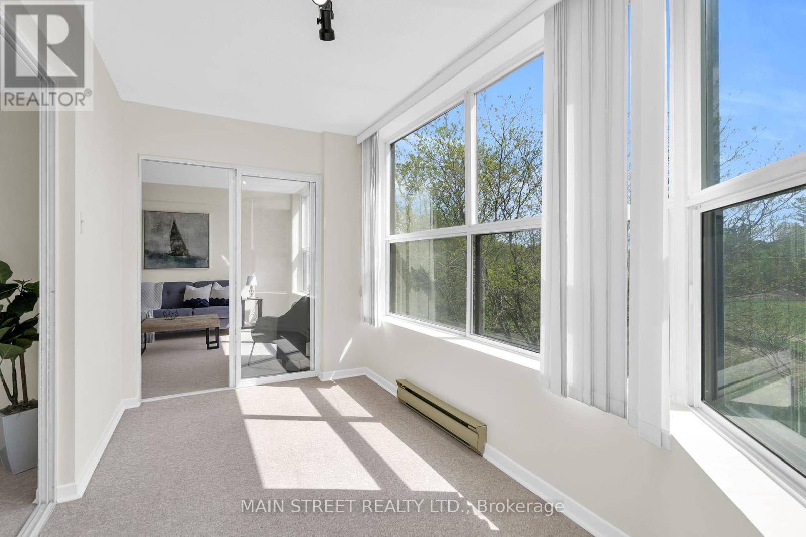 403 - 250 Davis Drive, Newmarket, Ontario  L3Y 7T7 - Photo 12 - N12162141