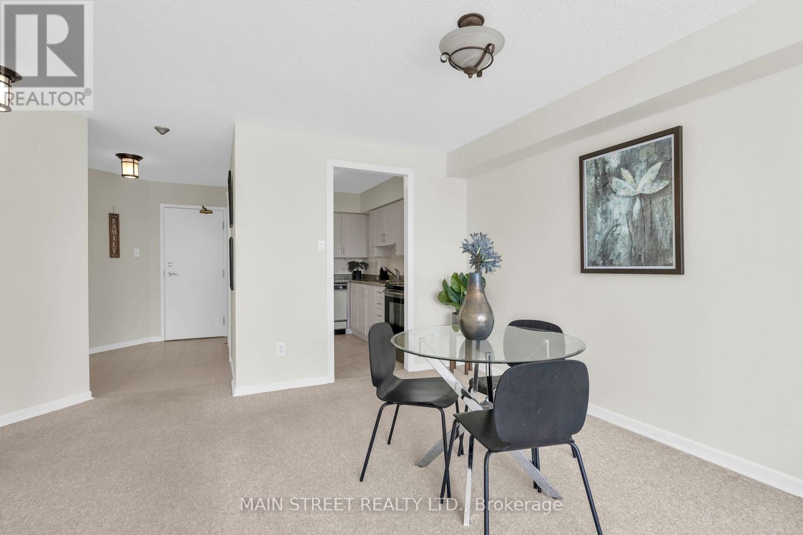 403 - 250 Davis Drive, Newmarket, Ontario  L3Y 7T7 - Photo 8 - N12162141