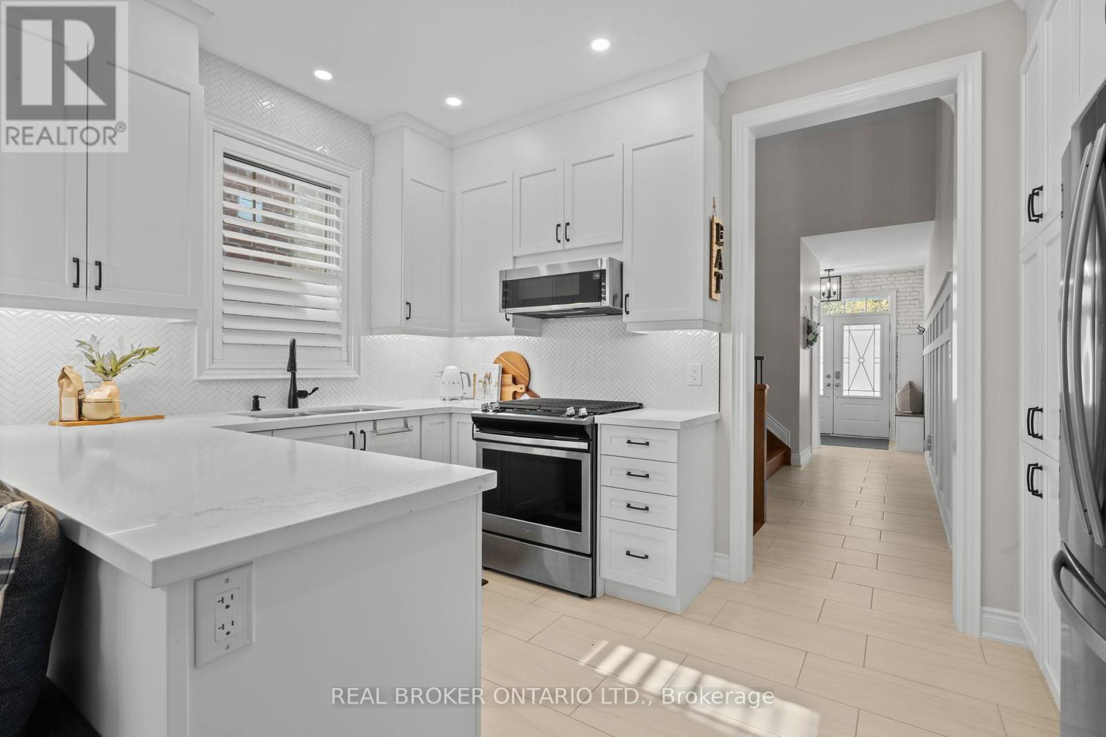 14 Dreamland Lane, East Gwillimbury, Ontario  L0G 1M0 - Photo 14 - N12162201