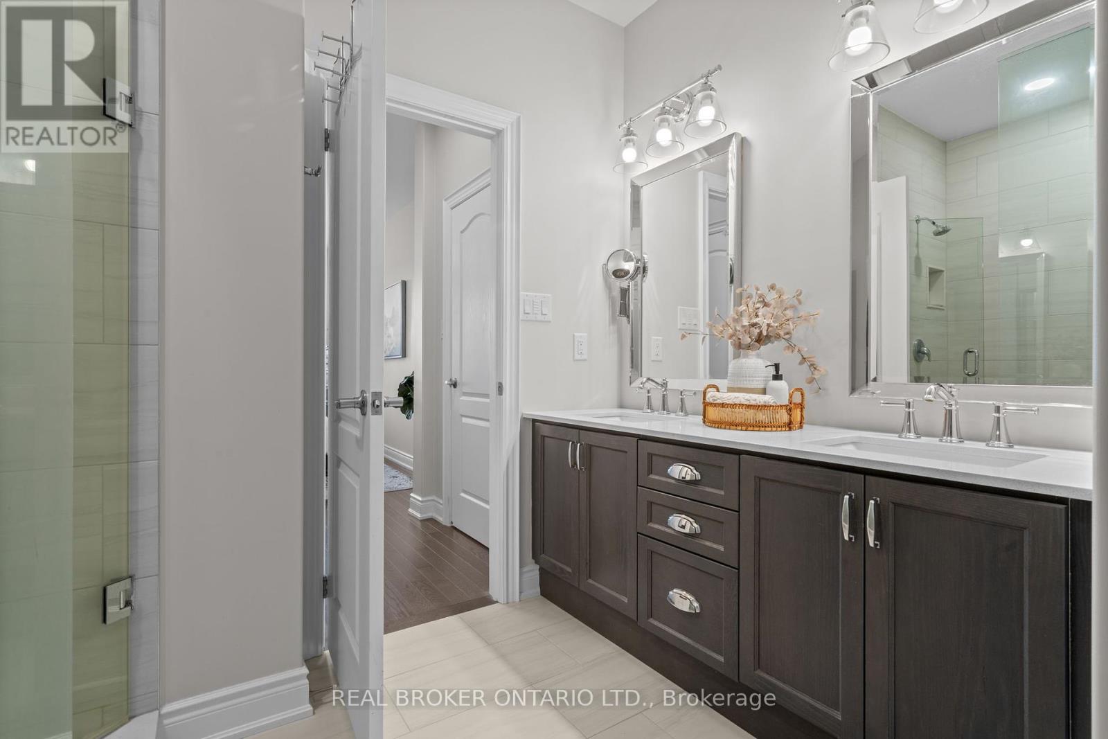 14 Dreamland Lane, East Gwillimbury, Ontario  L0G 1M0 - Photo 31 - N12162201