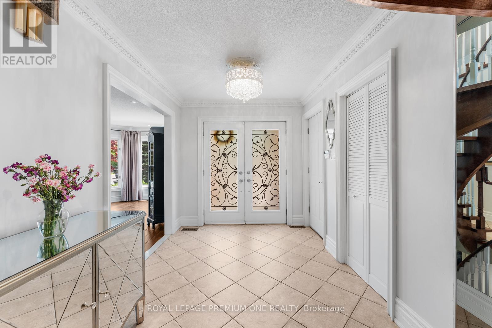 Property at 2 ANGEL VIEW COURT image 3