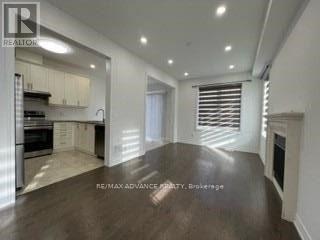 3 Durblee Avenue, Aurora, Ontario  L4G 0Z8 - Photo 8 - N12162306