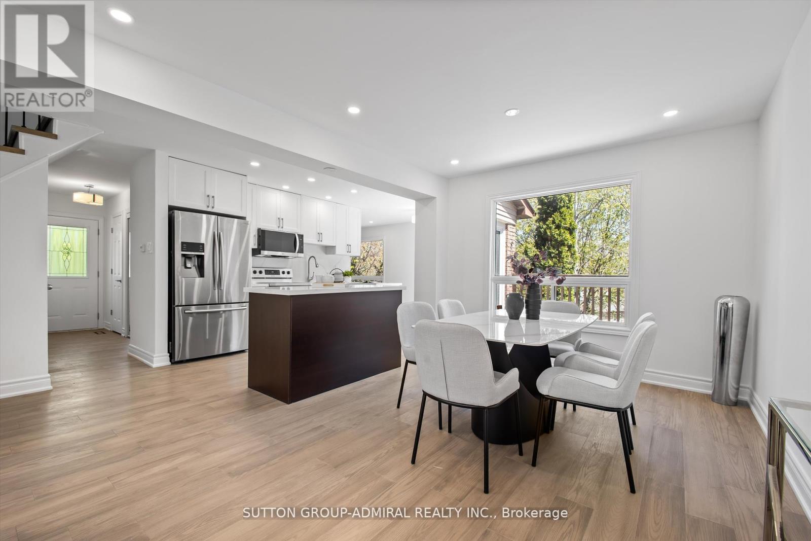 361 Harewood Boulevard, Newmarket (Bristol-London), Ontario  L3Y 6S5 - Photo 10 - N12162312