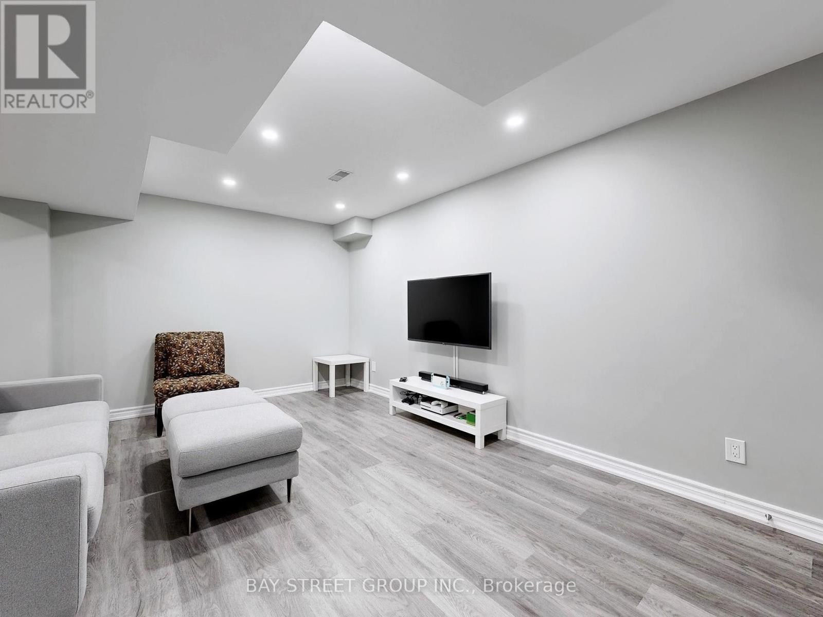 7 Windyton Avenue, Markham, Ontario  L6B 0X3 - Photo 42 - N12162332