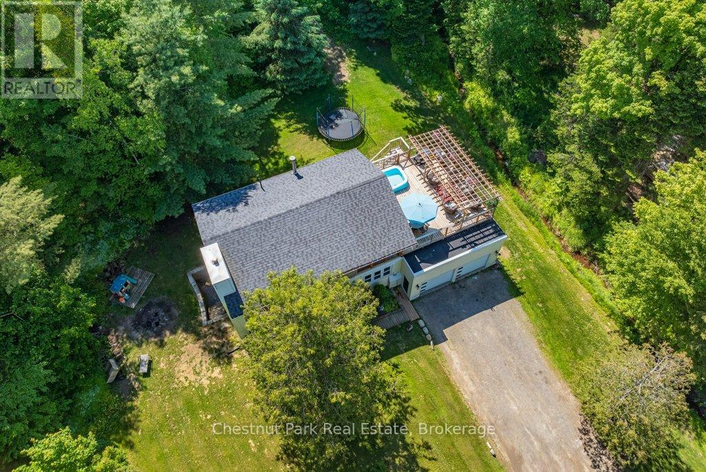 Property at 256 WOODLAND DRIVE image 3