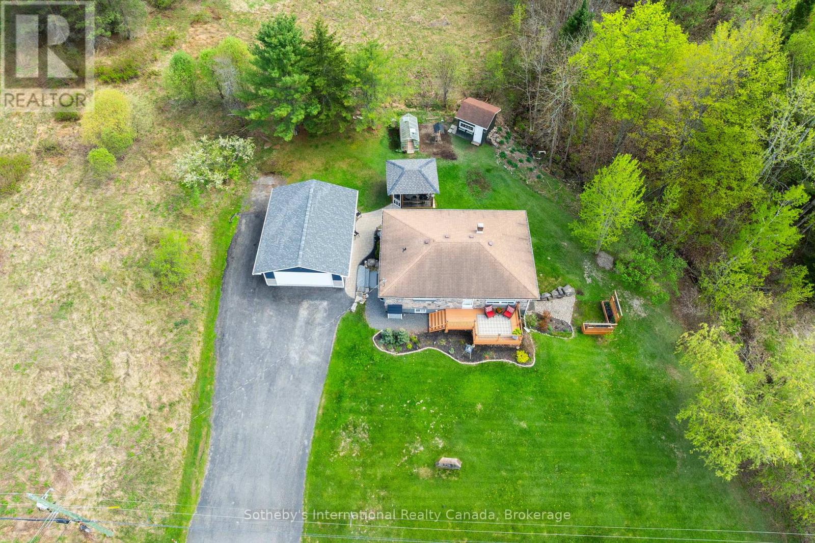 26 Cairns Crescent E, Huntsville, Ontario  P1H 1Y3 - Photo 41 - X12116089